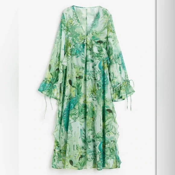 H&M | Dresses | Hm Flowy Green Floral Maxi Dress | Poshmark